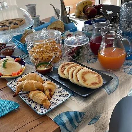 Mentamarina Bed & Breakfast *